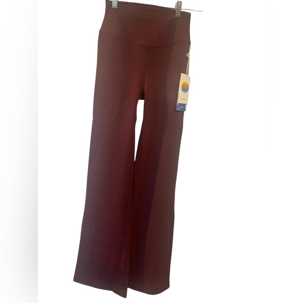 NWT Vuori chilled out bootcut Size S